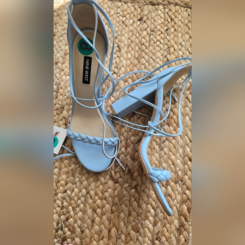 NWT heel sandal